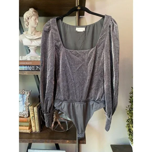 Lovers + Friends Jasmine Bodysuit Metallic Silver Women's Size Small - Picture 6 of 11